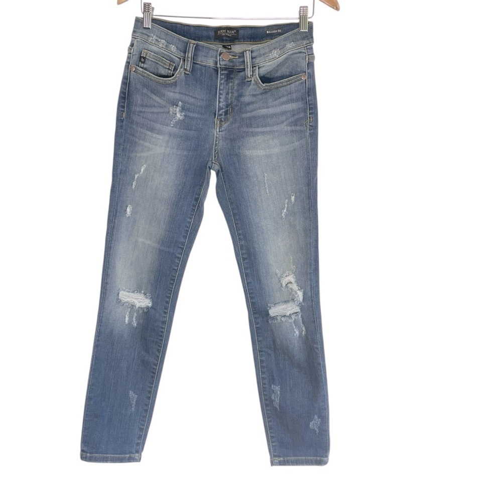 Judy Blue Skinny Blue Distressed Jeans Relaxed fit size 9/29 Style # JB8271DK